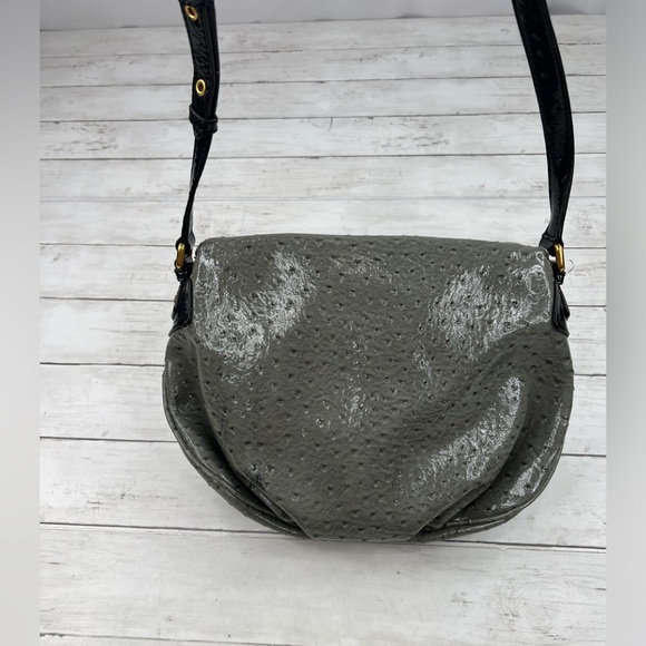 Marc by Marc Jacobs Coated Ostrich PVC Crossbody Gray Bag Purse - Picture 4 of 16